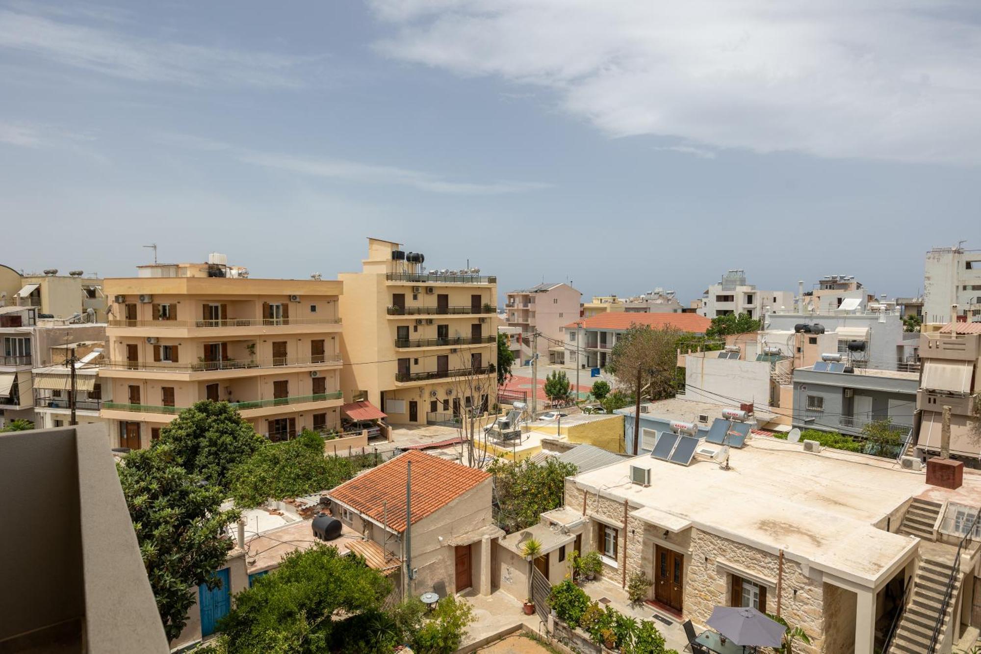 Nisos Apartments, Chania Center Chrissi Akti Chania Exterior foto